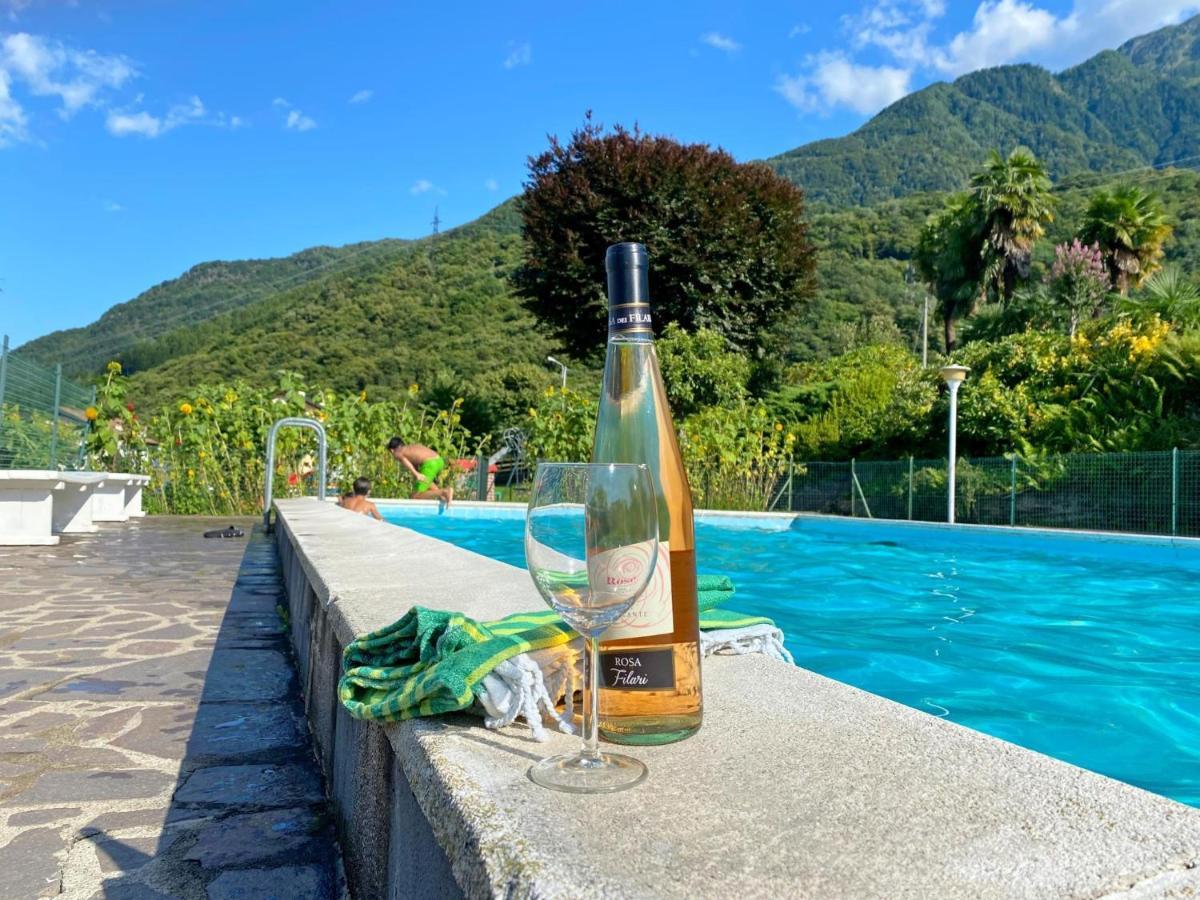 Bellavista A Garten Appartement Mit Pool コーリコ エクステリア 写真